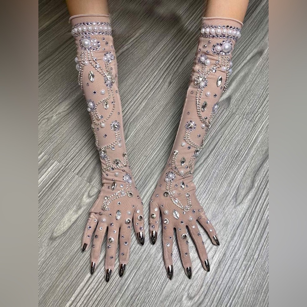 Crystal Embellished Chrome Nail Mesh Gloves